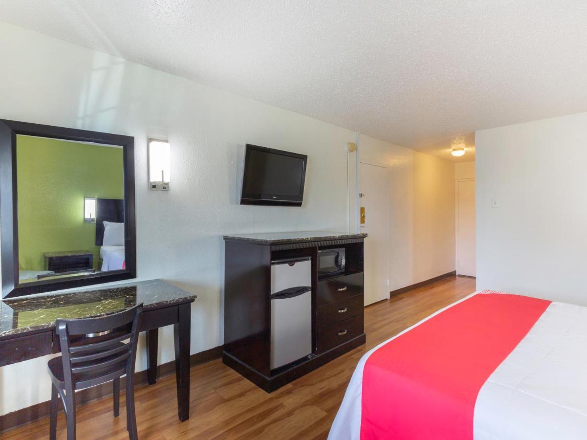 Oyo Hotel Lafayette La I-10 & University Eksteriør billede